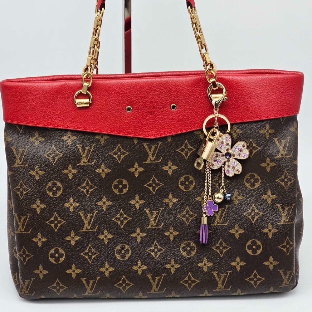 Authentic Louis Vuitton Padlock & Key Gold ✨Unbranded Flower Bag Charm Keychain